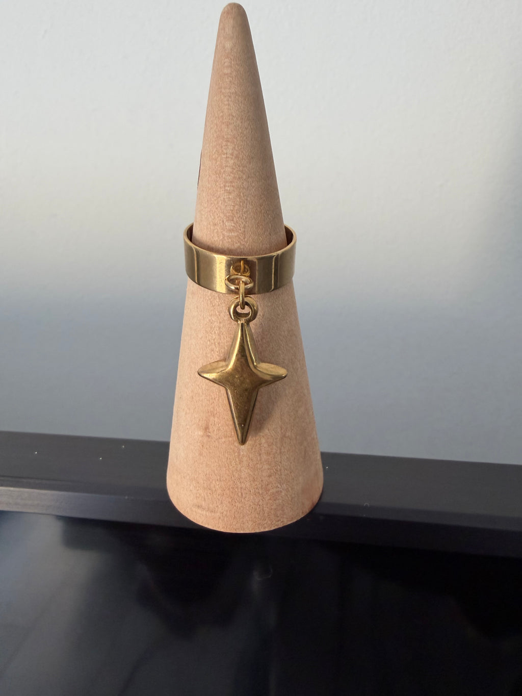 Bague ajustable avec pendentif étoile