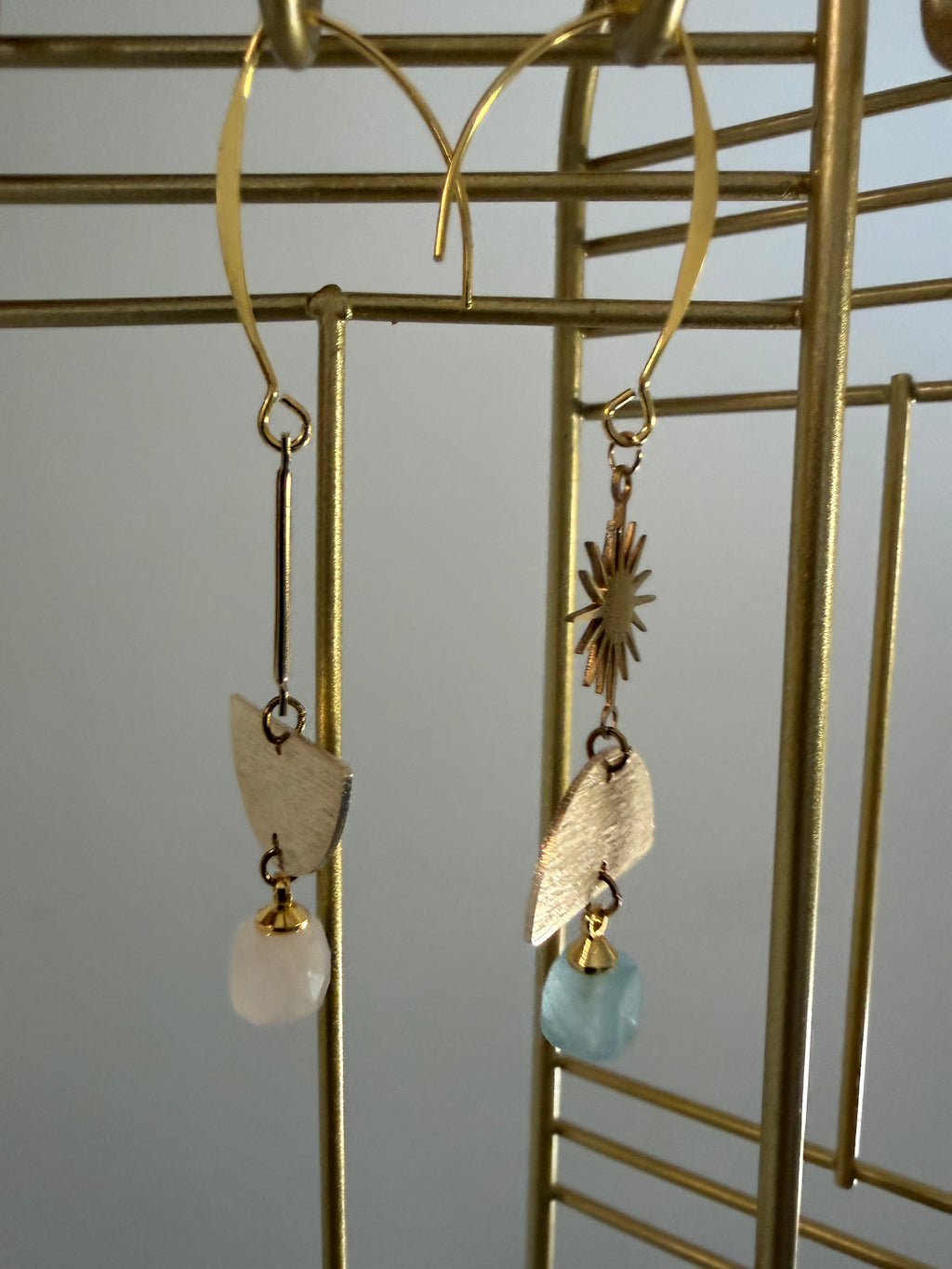 Boucles d’oreilles dépareillées Soléa
