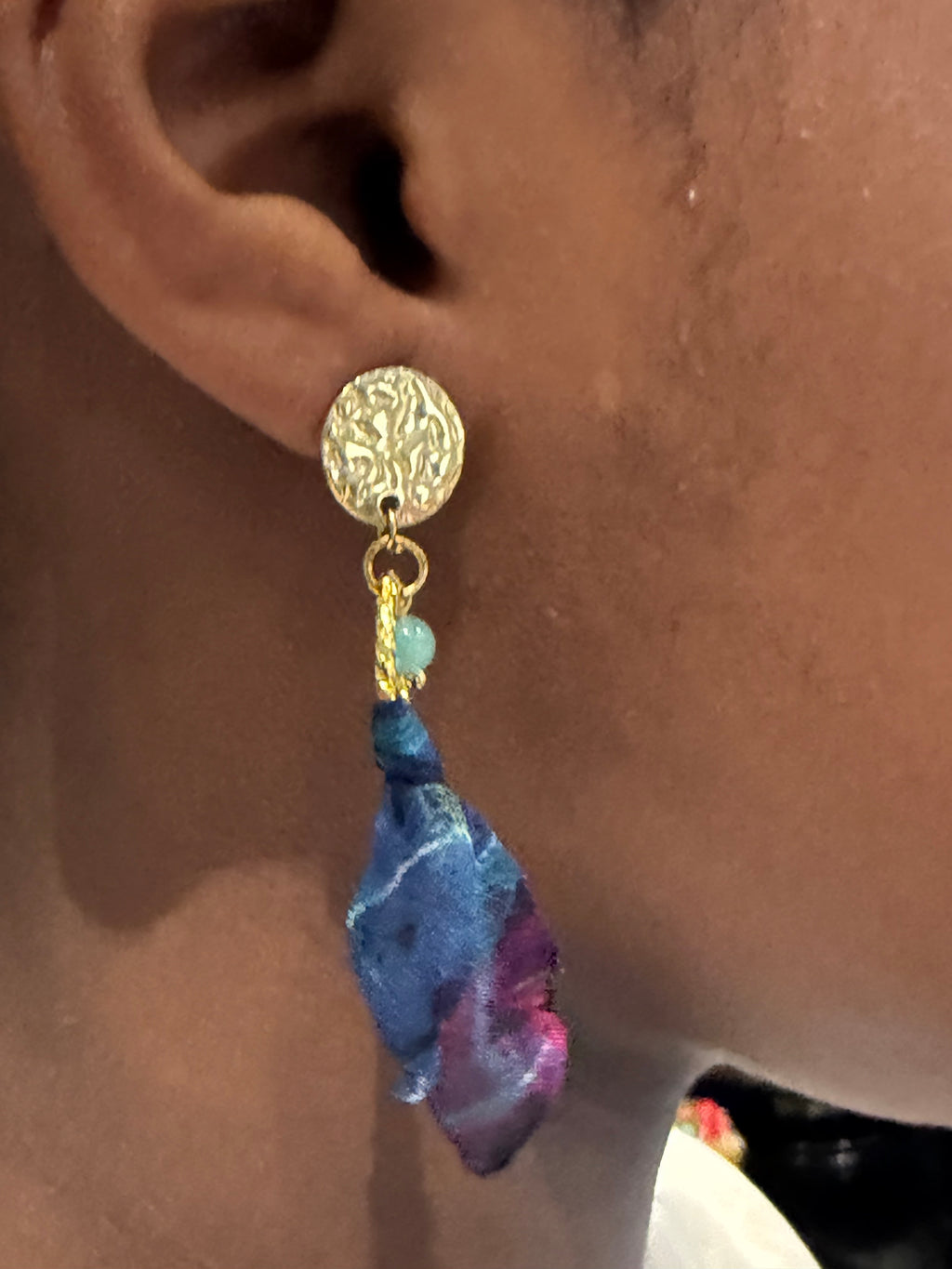 Boucles d’oreilles en mousseline de soie pierre naturelle